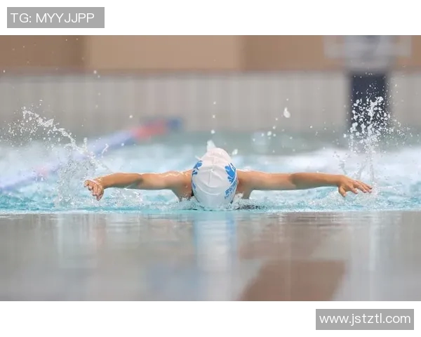 游泳训练技巧与科学方法的全面解析提升游泳能力的训练计划与实战经验